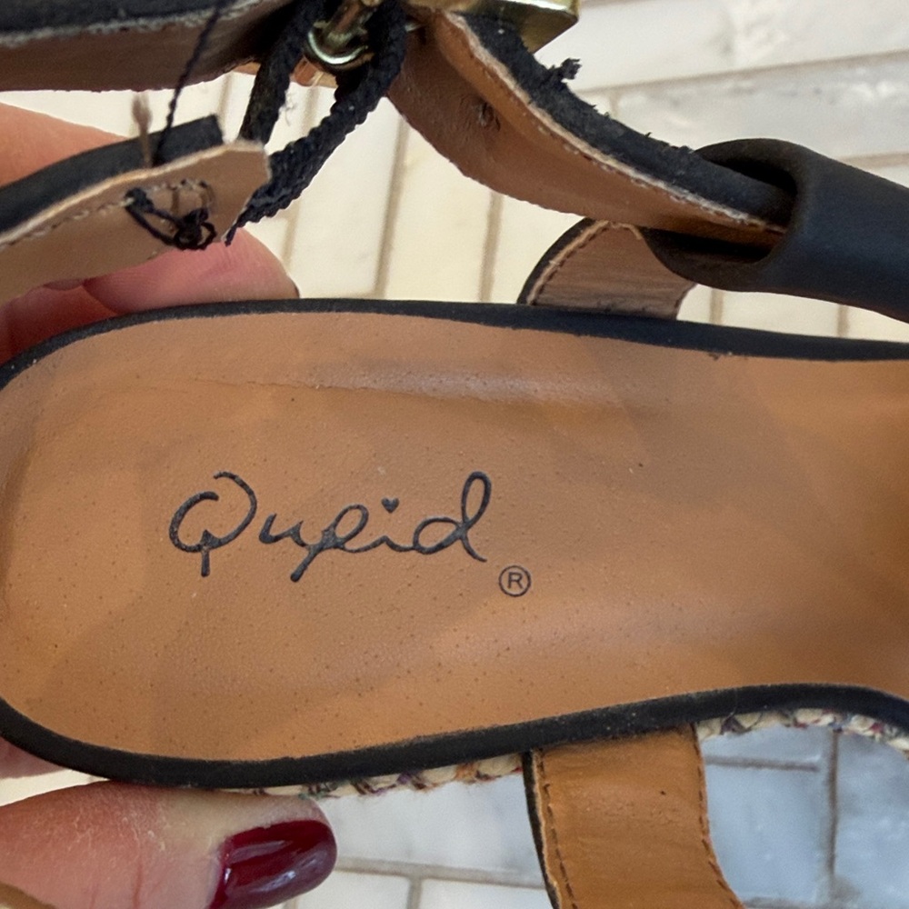 Qupid Black and Multicolor Wedge Sandals - Picture 5 of 6